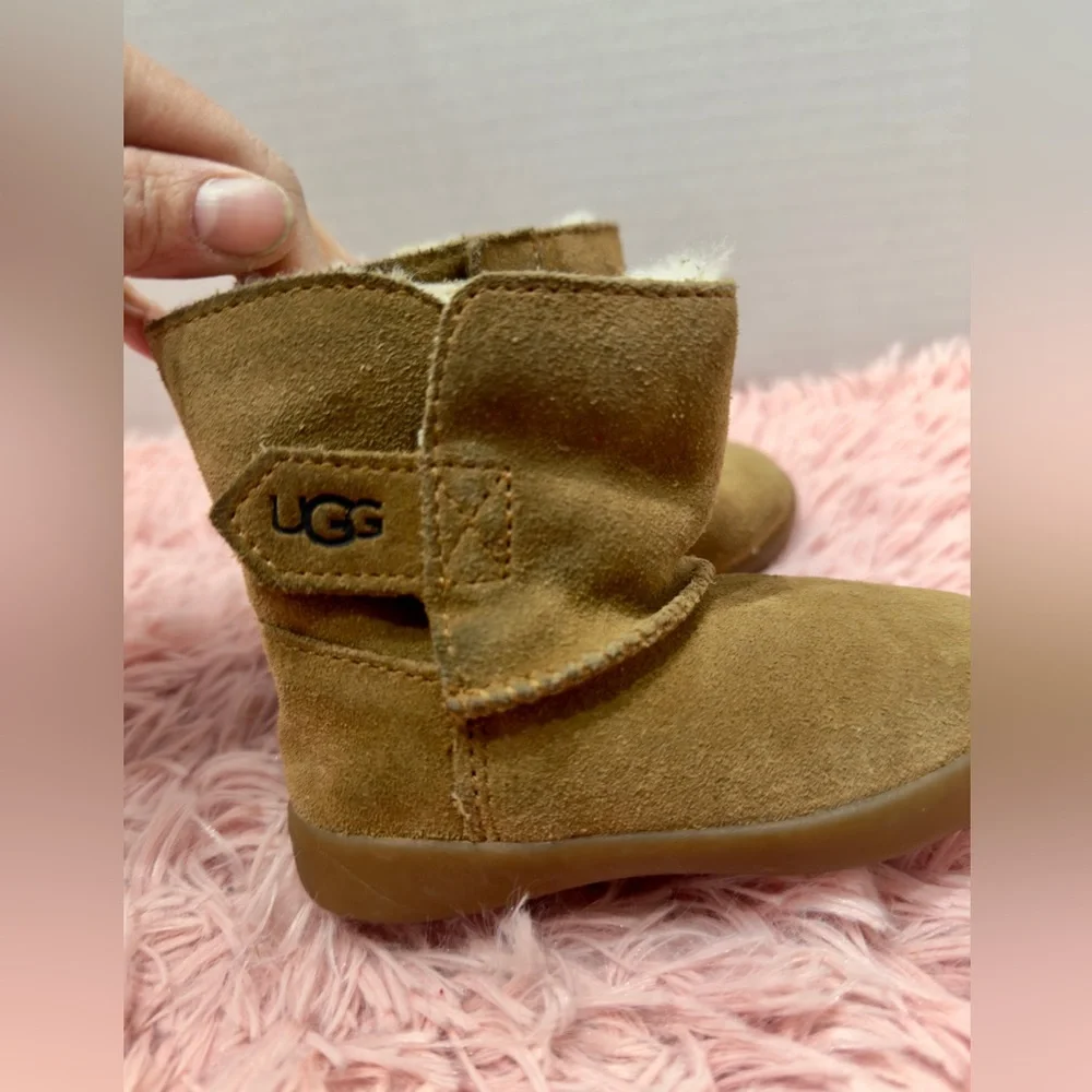 UGG Australia KEELAN Toddler Chestnut Brown Sheepskin Lined Boots‎ Size 6 GUC